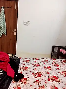 Snapshot of cute_girl_29 chatting on March 24, 2026, 10:15 pm cute girl 29 online show from March 24, 2026, 10:15 pm