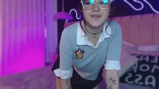 alixx von d online show from April 14, 2026, 2:34 pm