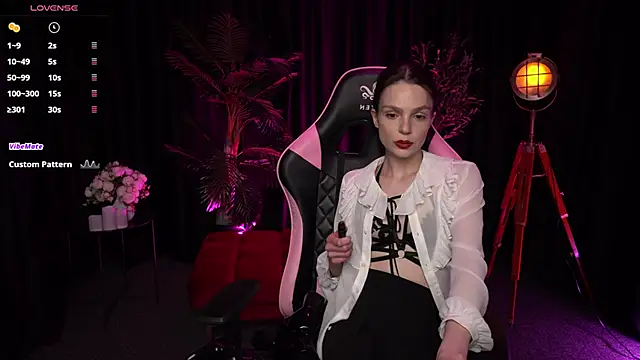 Snapshot of Wild_Alice_me chatting on March 8, 2026, 4:00 pm Wild Alice me online show from March 8, 2026, 4:00 pm