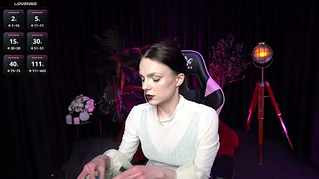 Snapshot of Wild_Alice_me chatting on March 31, 2026, 3:12 pm Wild Alice me online show from March 31, 2026, 3:12 pm