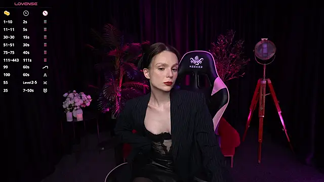 Snapshot of Wild_Alice_me chatting on April 4, 2026, 3:09 pm Wild Alice me online show from April 4, 2026, 3:09 pm