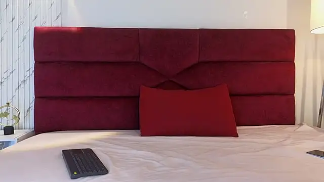 Snapshot of Blue_MoonXXX chatting on March 30, 2026, 7:04 pm Blue MoonXXX online show from March 30, 2026, 7:04 pm