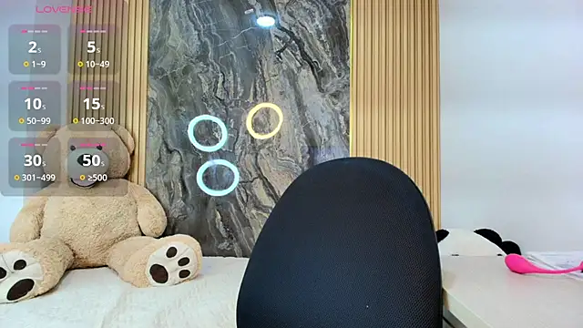 scarlett lumi online show from February 20, 2026, 10:27 am