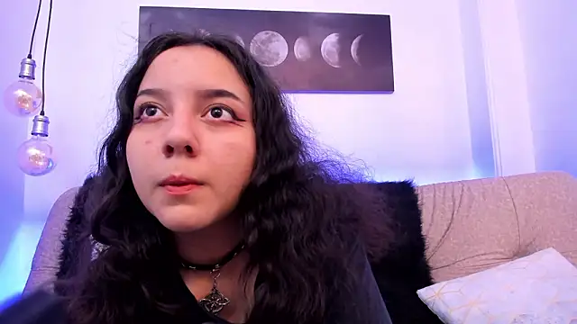 Chloe Noire online show from March 4, 2026, 12:00 pm