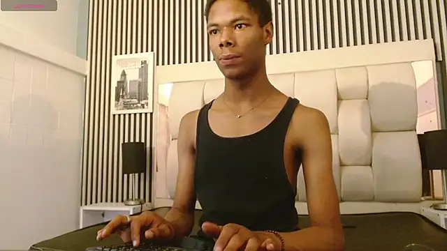 Snapshot of Santiago_Ortiz_ chatting on March 15, 2026, 4:13 pm Santiago Ortiz online show from March 15, 2026, 4:13 pm