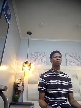 Snapshot of Santiago_Ortiz_ chatting on March 27, 2026, 7:57 pm Santiago Ortiz online show from March 27, 2026, 7:57 pm