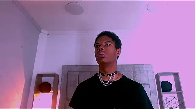 Snapshot of Santiago_Ortiz_ chatting on April 11, 2026, 3:16 pm Santiago Ortiz online show from April 11, 2026, 3:16 pm