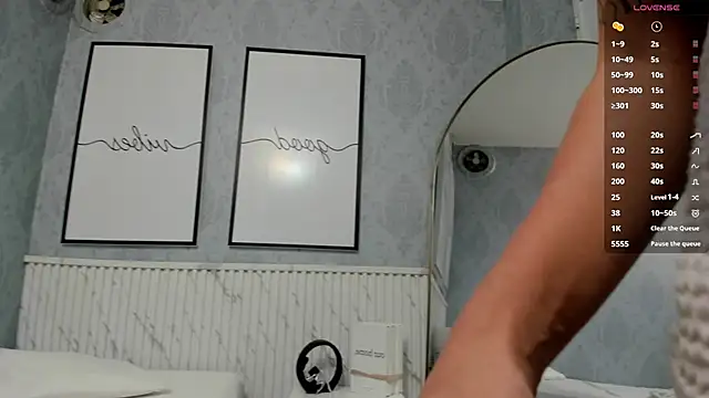 Snapshot of beautydoll18_ chatting on May 20, 2026, 10:10 am beautydoll18 online show from May 20, 2026, 10:10 am