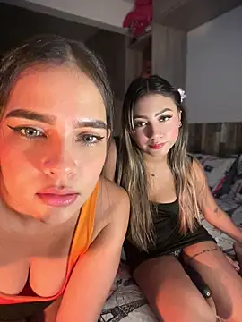 Snapshot of Dulce_Sofi_ chatting on May 21, 2026, 10:39 pm Dulce Sofi online show from May 21, 2026, 10:39 pm