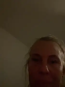 Snapshot of nastyblondemilf chatting on February 19, 2026, 7:32 pm nastyblondemilf online show from February 19, 2026, 7:32 pm