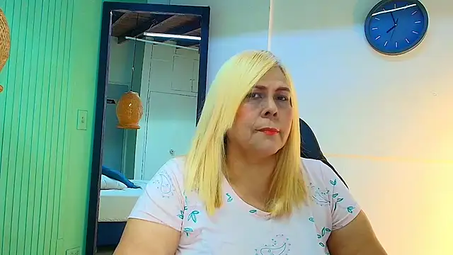 Snapshot of eva_colen50 chatting on March 19, 2026, 6:23 pm eva colen50 online show from March 19, 2026, 6:23 pm