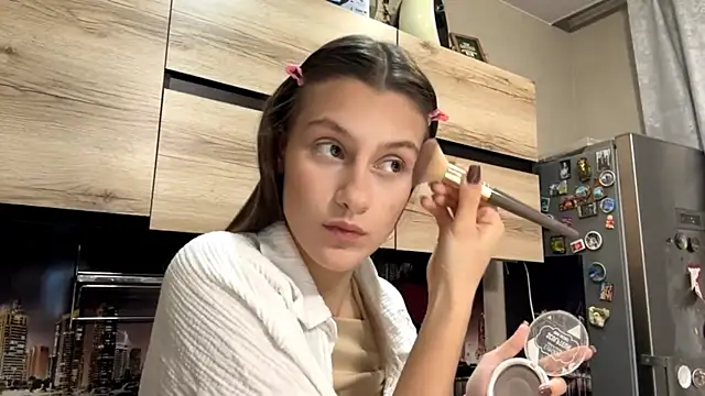 Snapshot of SwappingFate chatting on February 18, 2026, 1:40 pm SwappingFate online show from February 18, 2026, 1:40 pm