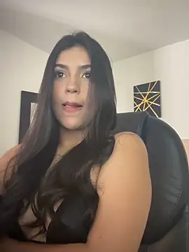 Snapshot of sara_stormy chatting on April 7, 2026, 6:52 pm sara stormy online show from April 7, 2026, 6:52 pm