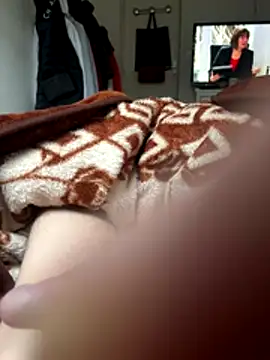 Crevette311 online show from January 7, 2026, 3:03 pm