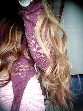 Snapshot of isaa- chatting on March 21, 2026, 6:44 pm isaa- online show from March 21, 2026, 6:44 pm