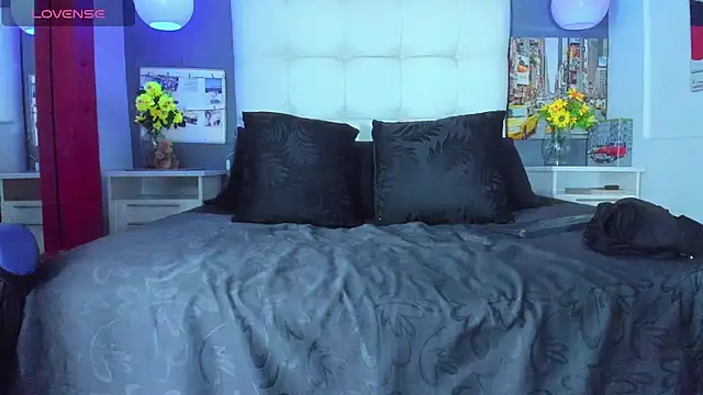 SharonTygaX online show from February 28, 2026, 4:13 am