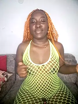 Snapshot of IvyEbony chatting on February 25, 2026, 4:44 am IvyEbony online show from February 25, 2026, 4:44 am