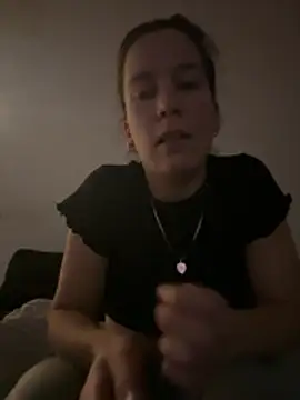 Melu12 online show from April 8, 2026, 10:43 pm