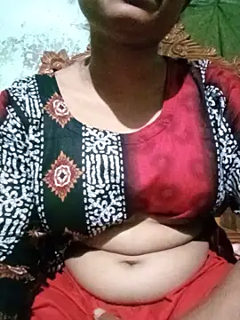 Snapshot of BreezySexyGirl69 chatting on June 18, 2026, 11:47 am BreezySexyGirl69 online show from June 18, 2026, 11:47 am