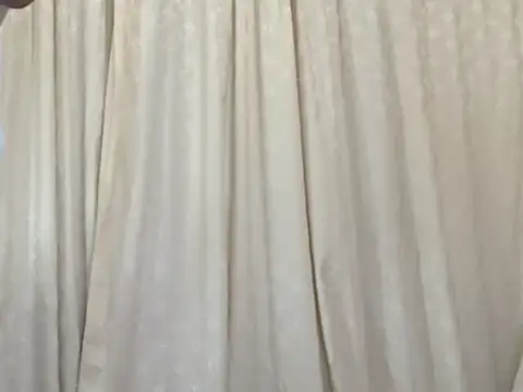 Snapshot of Zoe_Robbins chatting on April 4, 2026, 3:27 am Zoe Robbins online show from April 4, 2026, 3:27 am