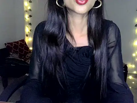 Snapshot of SIKSHA_SINGH chatting on June 6, 2026, 11:09 pm SIKSHA SINGH online show from June 6, 2026, 11:09 pm