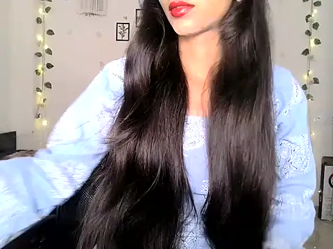 SIKSHA SINGH online show from July 24, 2026, 7:01 pm