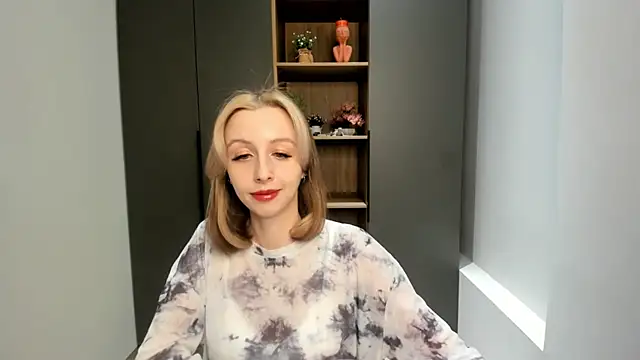 EugeniaEarl online show from February 20, 2026, 6:26 am