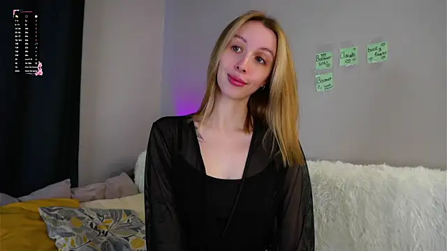 EugeniaEarl online show from May 10, 2026, 2:39 am