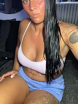 Destinylovex online show from May 18, 2026, 8:25 pm