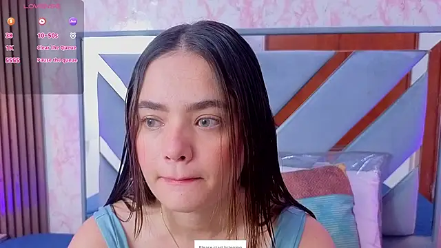 LittleeSara18 online show from May 15, 2026, 11:06 am