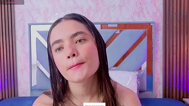 LittleeSara18 online show from May 16, 2026, 11:20 am