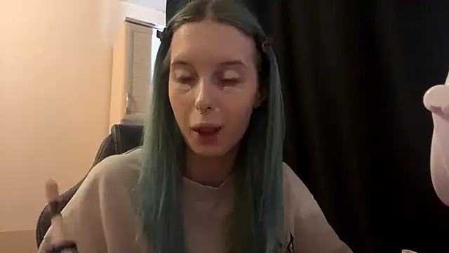 HatedClose online show from February 19, 2026, 12:12 pm