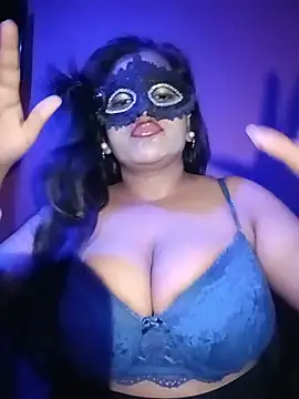 Hot Girl Dimple online show from July 15, 2026, 10:04 pm