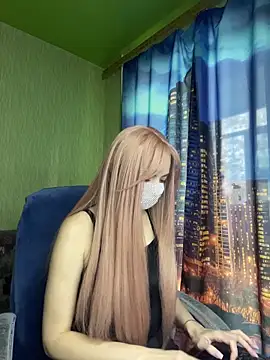 Snapshot of SophieBlackwood chatting on April 18, 2026, 9:13 am SophieBlackwood online show from April 18, 2026, 9:13 am