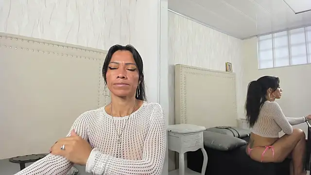 FernandaAvilax online show from April 13, 2026, 6:13 pm
