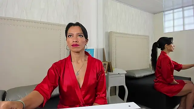 FernandaAvilax online show from May 17, 2026, 6:37 pm