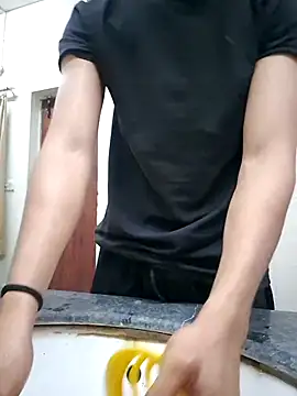 peanutbutteater online show from March 23, 2026, 2:43 pm