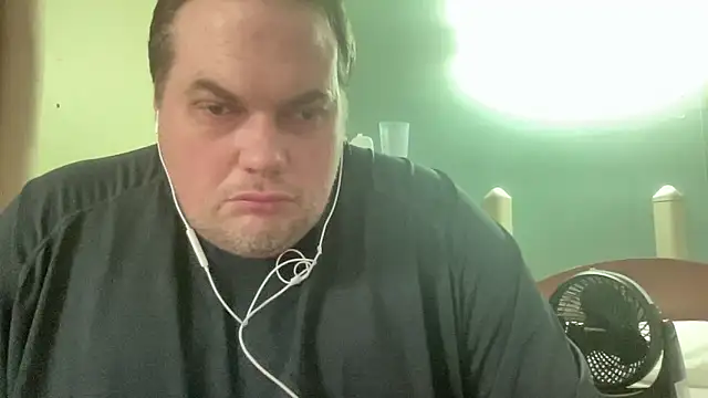 bdsm335 online show from February 21, 2026, 4:08 pm