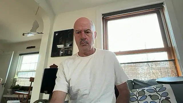 Snapshot of Guy__Grey chatting on April 8, 2026, 11:43 am Guy Grey online show from April 8, 2026, 11:43 am