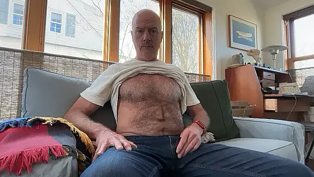 Snapshot of Guy__Grey chatting on April 18, 2026, 2:43 pm Guy Grey online show from April 18, 2026, 2:43 pm
