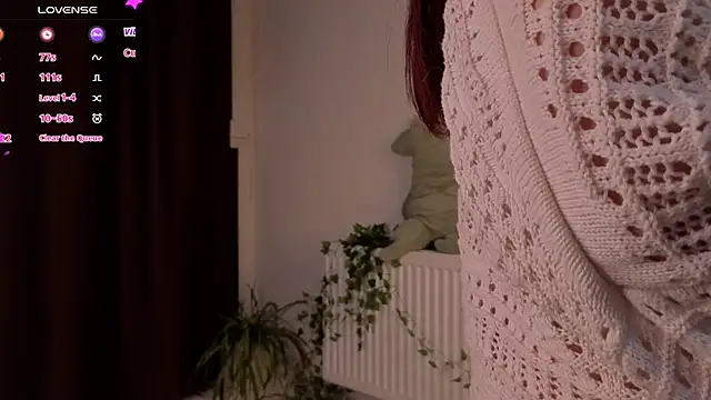 Snapshot of Viksinite chatting on April 1, 2026, 12:11 am Viksinite online show from April 1, 2026, 12:11 am