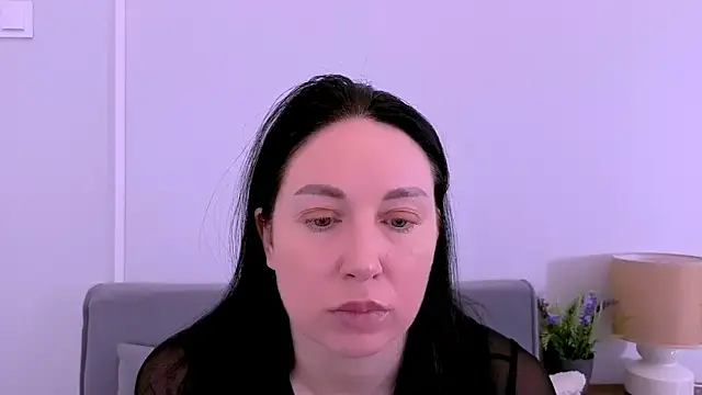 Snapshot of MiaFair chatting on May 13, 2026, 3:20 pm MiaFair online show from May 13, 2026, 3:20 pm