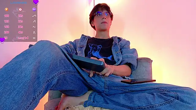 lui x dust online show from March 28, 2026, 3:06 am