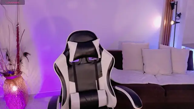 meganlake online show from April 2, 2026, 12:36 pm