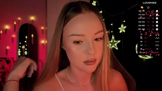 Snapshot of Nestyzz chatting on February 22, 2026, 10:30 pm Nestyzz online show from February 22, 2026, 10:30 pm