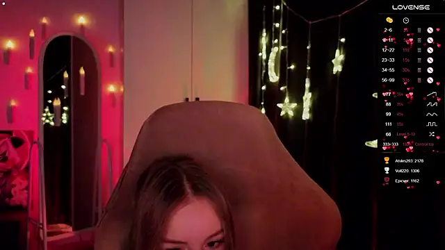 Snapshot of Nestyzz chatting on March 4, 2026, 3:45 am Nestyzz online show from March 4, 2026, 3:45 am