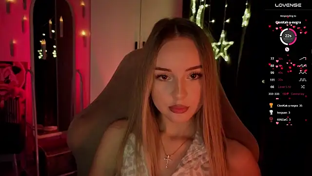 Snapshot of Nestyzz chatting on March 17, 2026, 6:00 pm Nestyzz online show from March 17, 2026, 6:00 pm