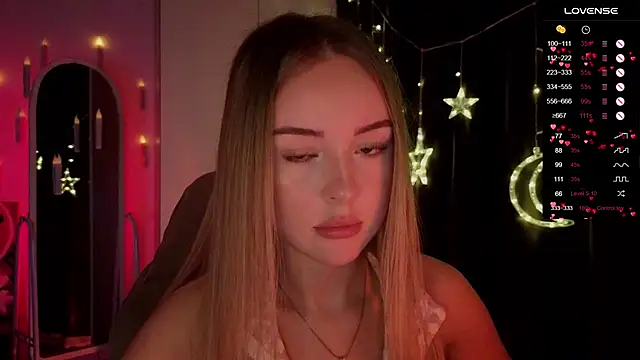 Snapshot of Nestyzz chatting on March 28, 2026, 7:57 pm Nestyzz online show from March 28, 2026, 7:57 pm