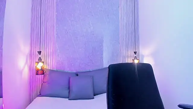 Snapshot of Eva_milfxxx chatting on March 15, 2026, 1:55 am Eva milfxxx online show from March 15, 2026, 1:55 am