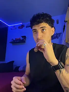 TOMAS CONOR online show from April 29, 2026, 2:59 am